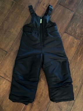 Like New Cherokee 2T black snow/ski bib